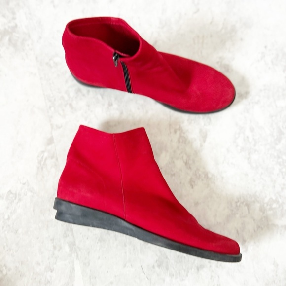 Arche Baryky Bright Red Nubuck Leather Suede Flat Ankle Boots 41 / 9.5-10 Soft - Picture 1 of 7
